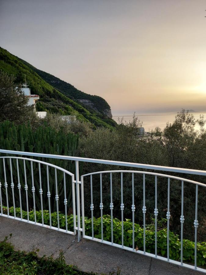 Hotel Lucia Castellammare di Stabia Extérieur photo