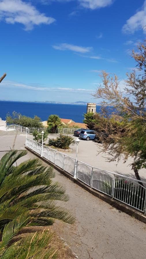 Hotel Lucia Castellammare di Stabia Extérieur photo