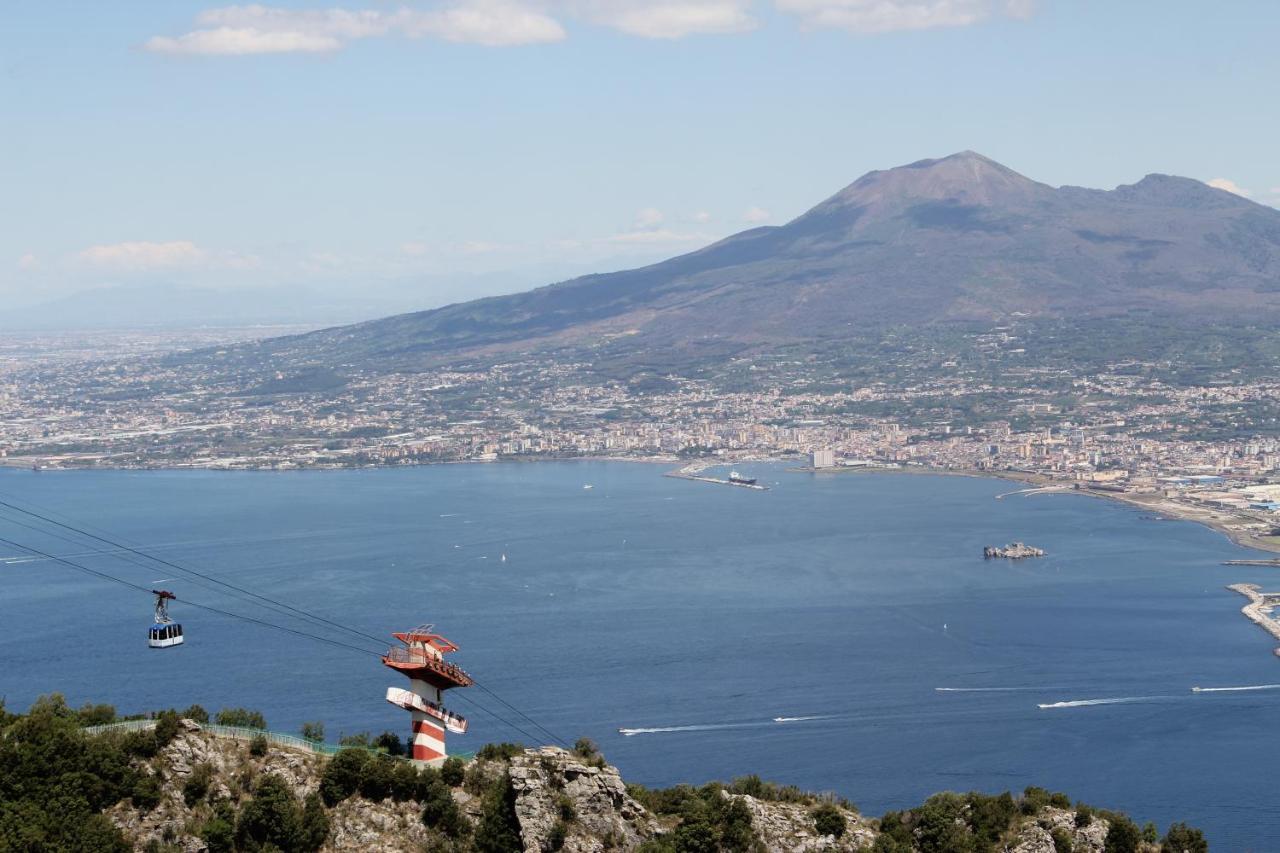 Hotel Lucia Castellammare di Stabia Extérieur photo